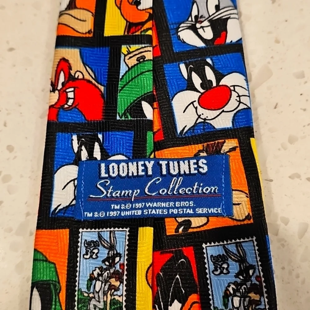 Looney Tunes 1997 Stamp Collection Cartoon Character Neck Tie